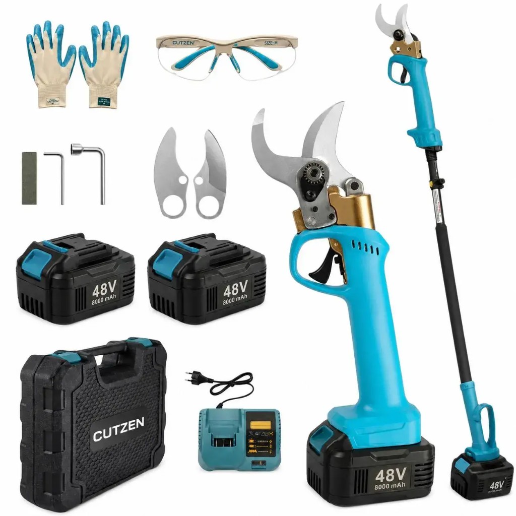 Complete Cutzen kit with batteries, charger and accessories